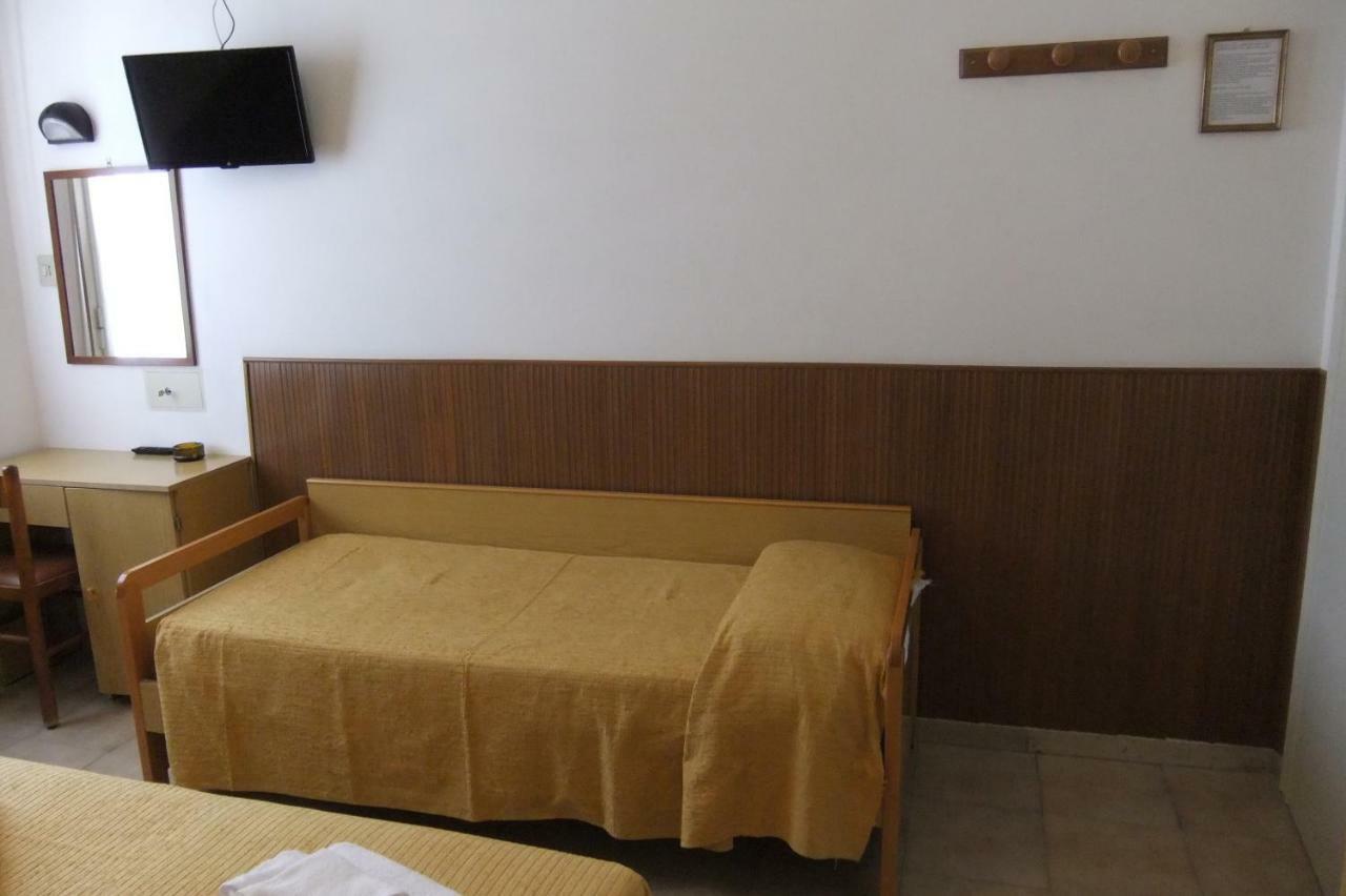 Albergo Villalma Ρίμινι Εξωτερικό φωτογραφία