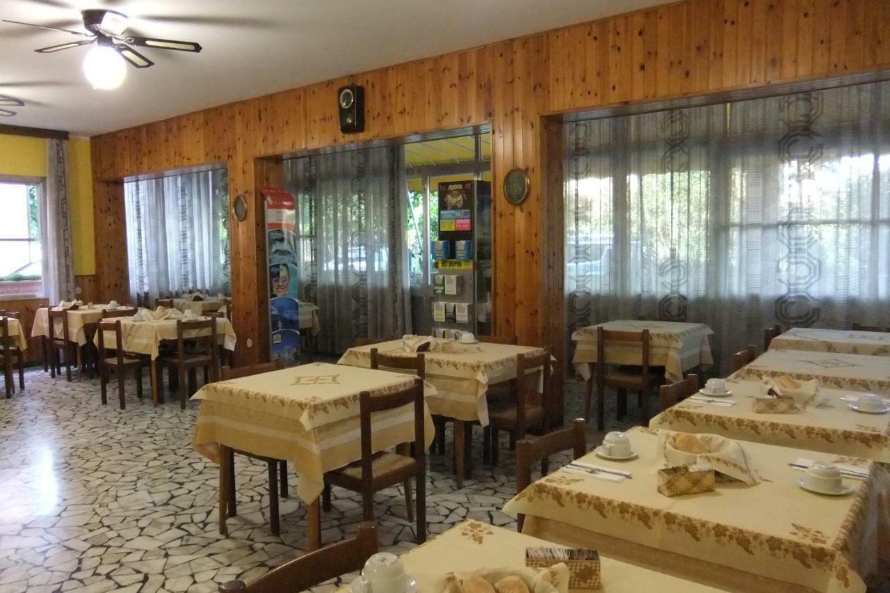 Albergo Villalma Ρίμινι Εξωτερικό φωτογραφία