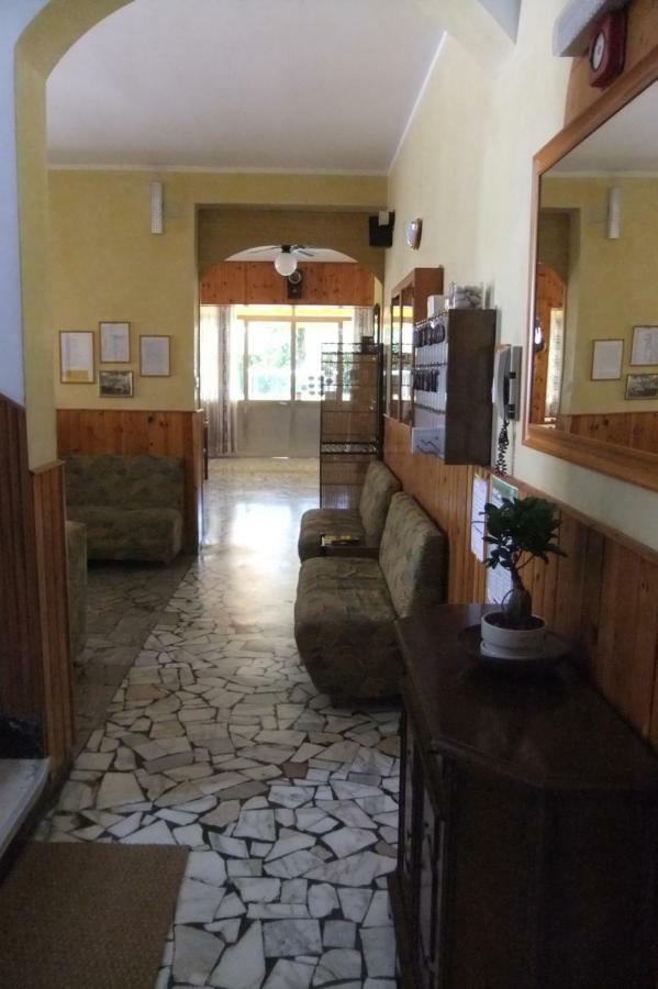 Albergo Villalma Ρίμινι Εξωτερικό φωτογραφία