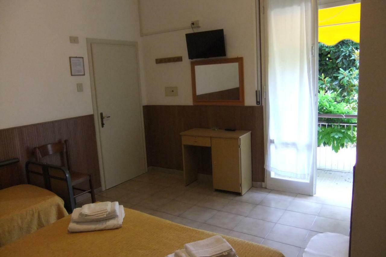 Albergo Villalma Ρίμινι Εξωτερικό φωτογραφία