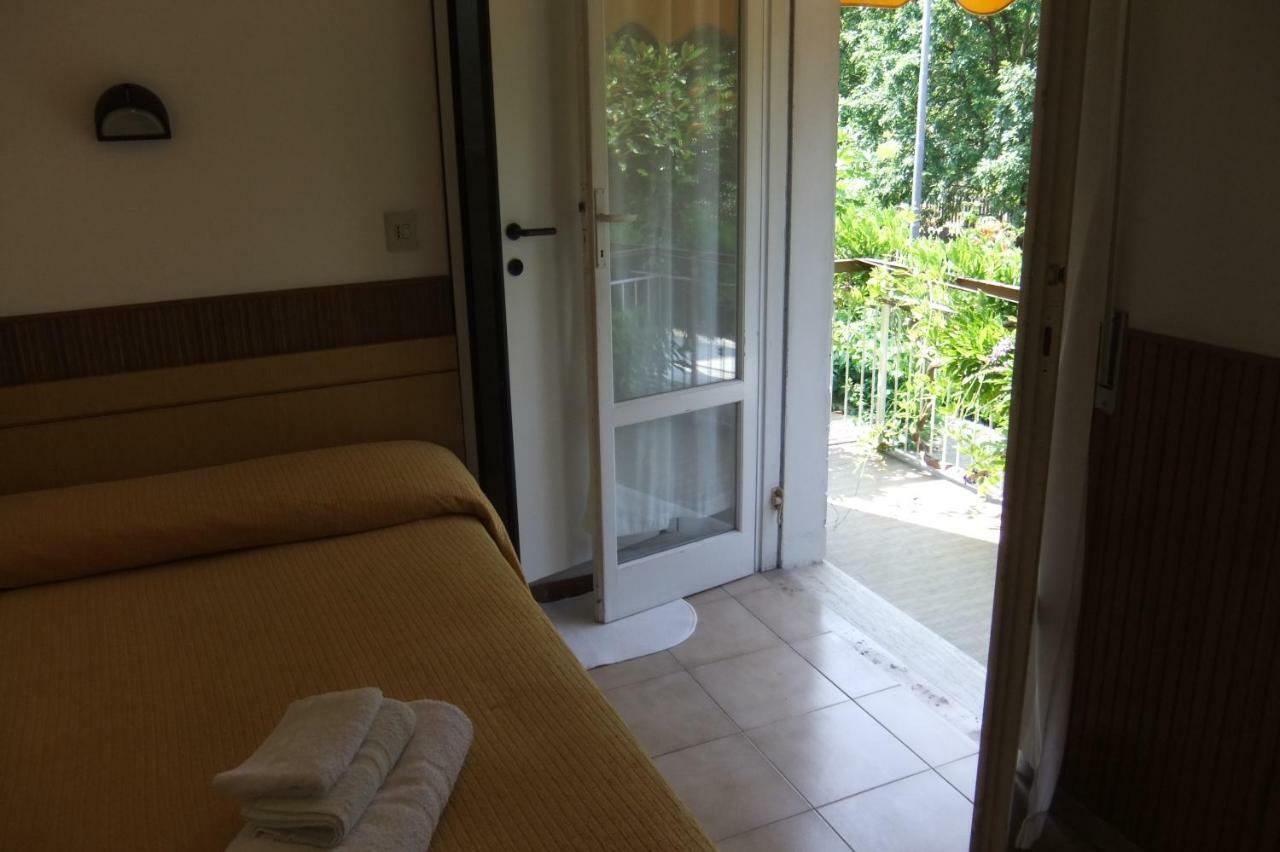 Albergo Villalma Ρίμινι Εξωτερικό φωτογραφία