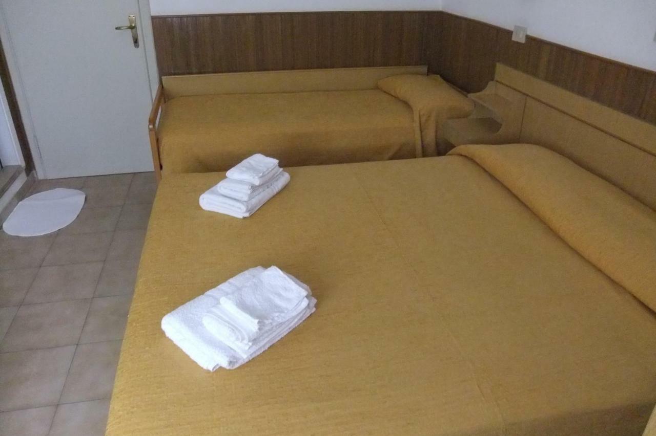 Albergo Villalma Ρίμινι Εξωτερικό φωτογραφία